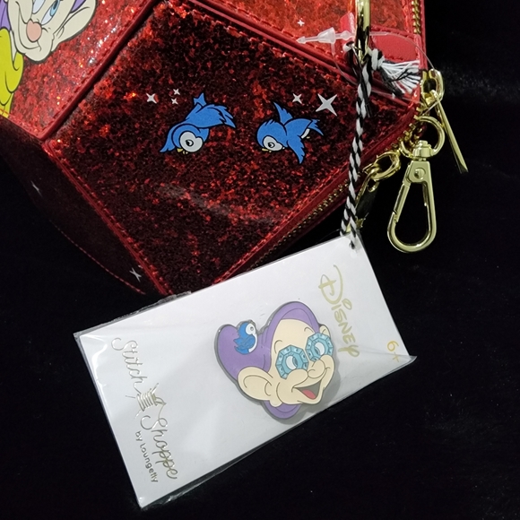 Stitch Shoppe Snow White Gem Crossbody Bag - Picture 5 of 5